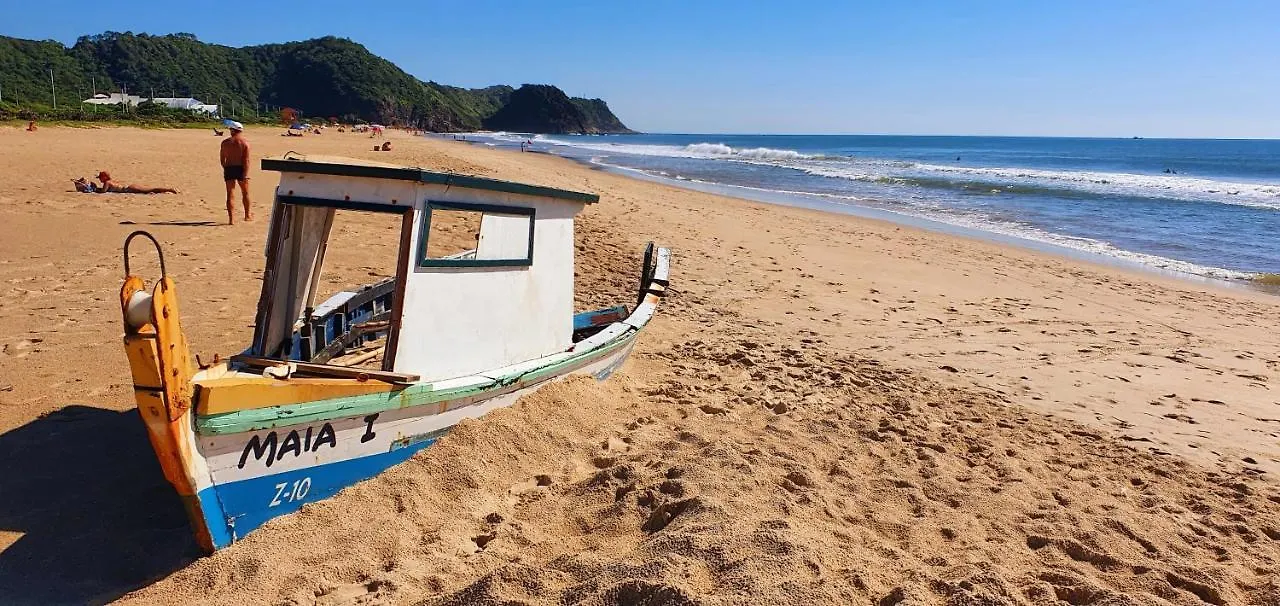 Praia Brava Guest House Suites Itajaí 民宿