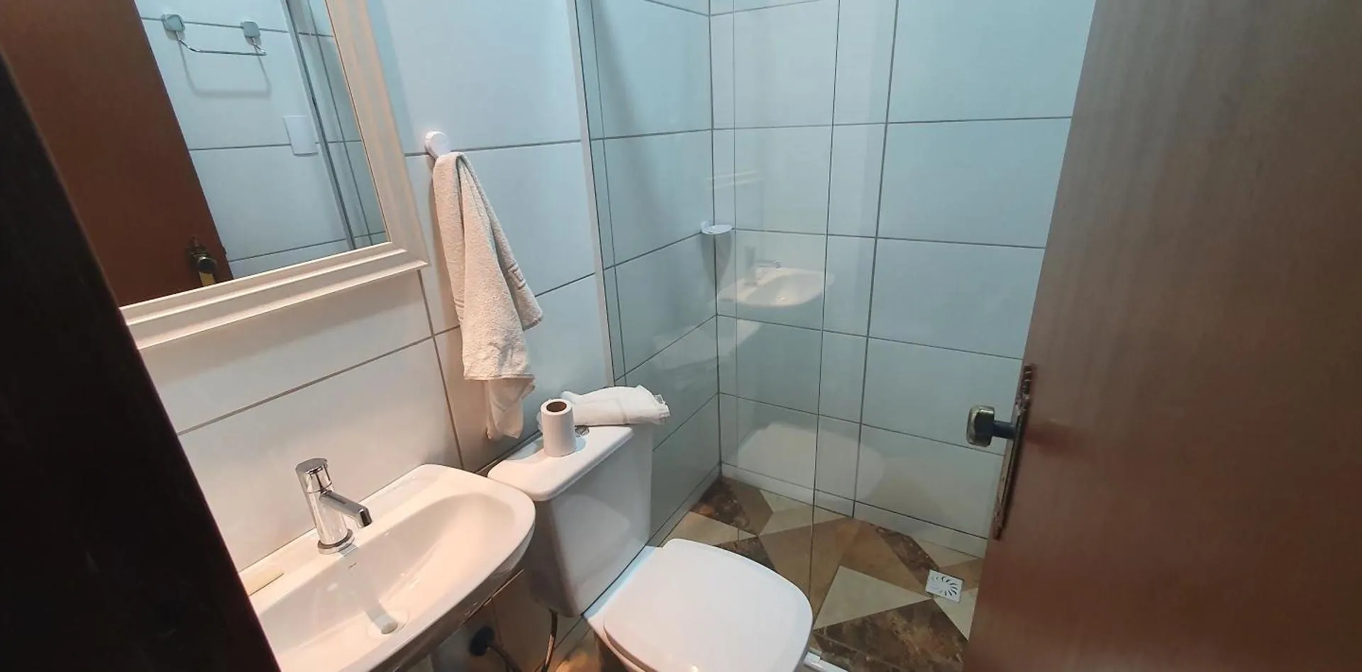Praia Brava Guest House Suites Itajaí 0*,  巴西